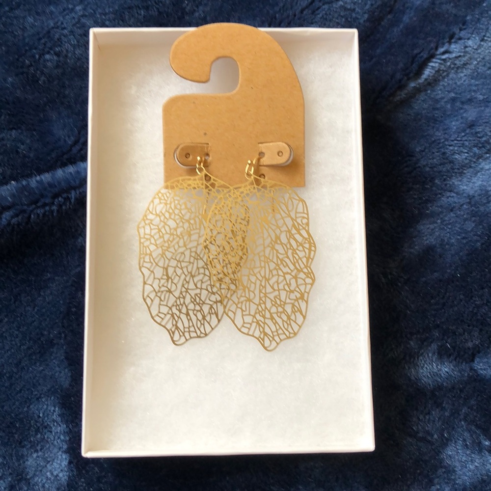 Gold leaf earrings